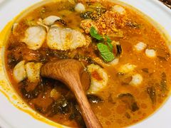 杨林酸菜鱼-麦麦山云南菜(复地活力城店)