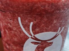 杨梅瑞纳冰-瑞幸咖啡(北仑区行政服务中心店)