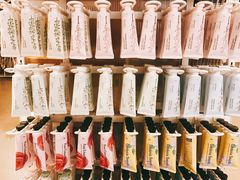 -名创优品(陕西西安大唐西市购物中心店)