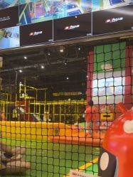 -蹦蹦跳跳(新奥购物中心店)