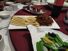 -梧桐树下(云锦世家店)