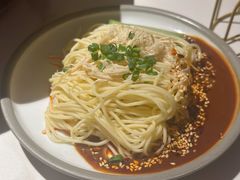 鸡丝凉面-麻六记(新天地店)