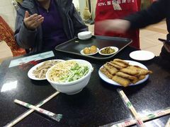 -十二忠手拉面(五福店)