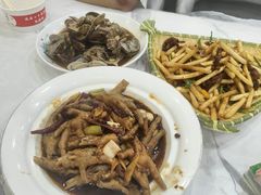 -江城燕子大排档(江汉路步行街店)