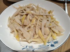 -渝信川菜 · 川味家常菜(财富购物中心店)