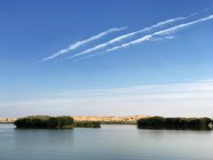 -亿利库布其七星湖沙漠生态旅游区