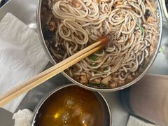 -正宗杨记普洱酸醋米线(总店)