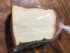 -沁屋面包店(人民东路店)