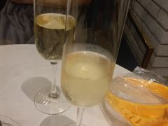 VIP厅白葡萄酒-CGV影城(广州K11店)
