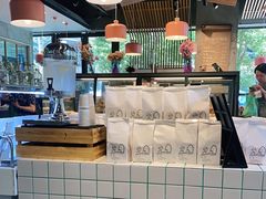 -Dough&Joe团憩(瑞虹天地月亮湾店)