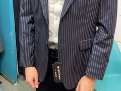 -吴志坚洋服店(贵都邻里中心店)