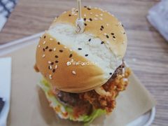-牛纽塔·牛人堡(群众路店)