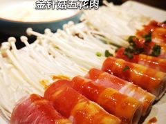 -明洞阿姨·韩式酱蟹烤肉·创意料理(三元桥店)