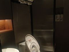 -快乐大桶水养生足浴SPA(前兴路店)