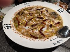 金蒜原味酸菜鲈鱼-渔语鱼新川菜Bistro(万象天地店)