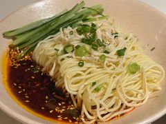 鸡丝凉面-麻六记(新天地店)