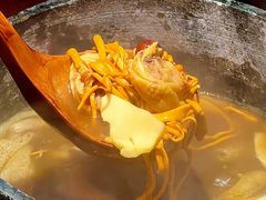 -芸山季·云南山珍菌火锅(人民广场来福士店)