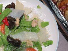 -东口码头·烧鸽子·鱼头泡饼·地方菜(金鹰悦城店)