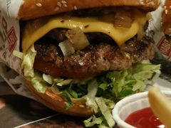 -The Habit Burger Grill 哈比特汉堡(复兴soho店)