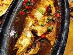 家常烧黄花鱼-老东镇啤酒屋海鲜加工·蒸汽海鲜·海鲜烧烤(台东店)