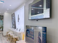 -荣耀授权专卖店(黄浦浙江中路店)