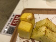 黄油面包-尊品牛排(沙湾印象汇店)