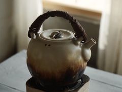 -亮河湾山庄
