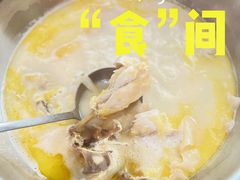 -鲜入围煮花胶鸡海鲜火锅