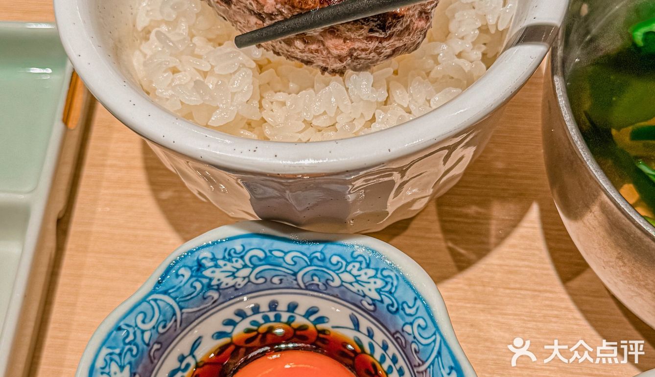 他终于来杭州萧山了，杭州首店，JUJUJU好吃！