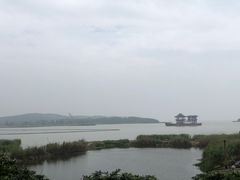 -亮河湾山庄