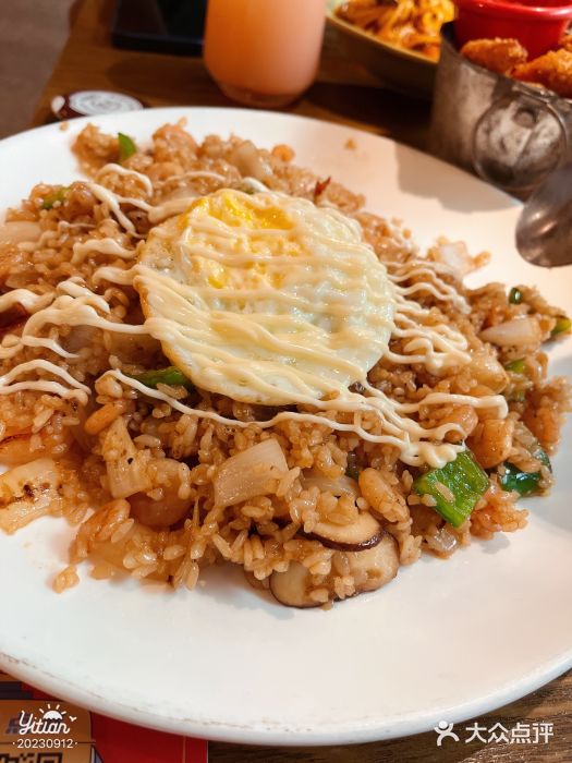 机器人火炉披萨(爱琴海店)虾仁皮拉夫图片