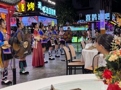 -刘姐啤酒鱼民族演艺餐厅(西街总店)