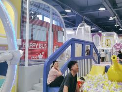 -开心巴士(世纪东方商业广场店)