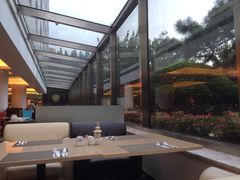 -亮马河饭店翠雅咖啡厅