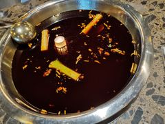 全红味锅底-肖肖酸萝卜鱼火锅(总店)