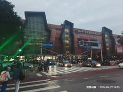 -必胜客(远大路店)