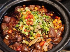 石锅肥肠血旺-有红鸡毛店·川菜(建设路店)