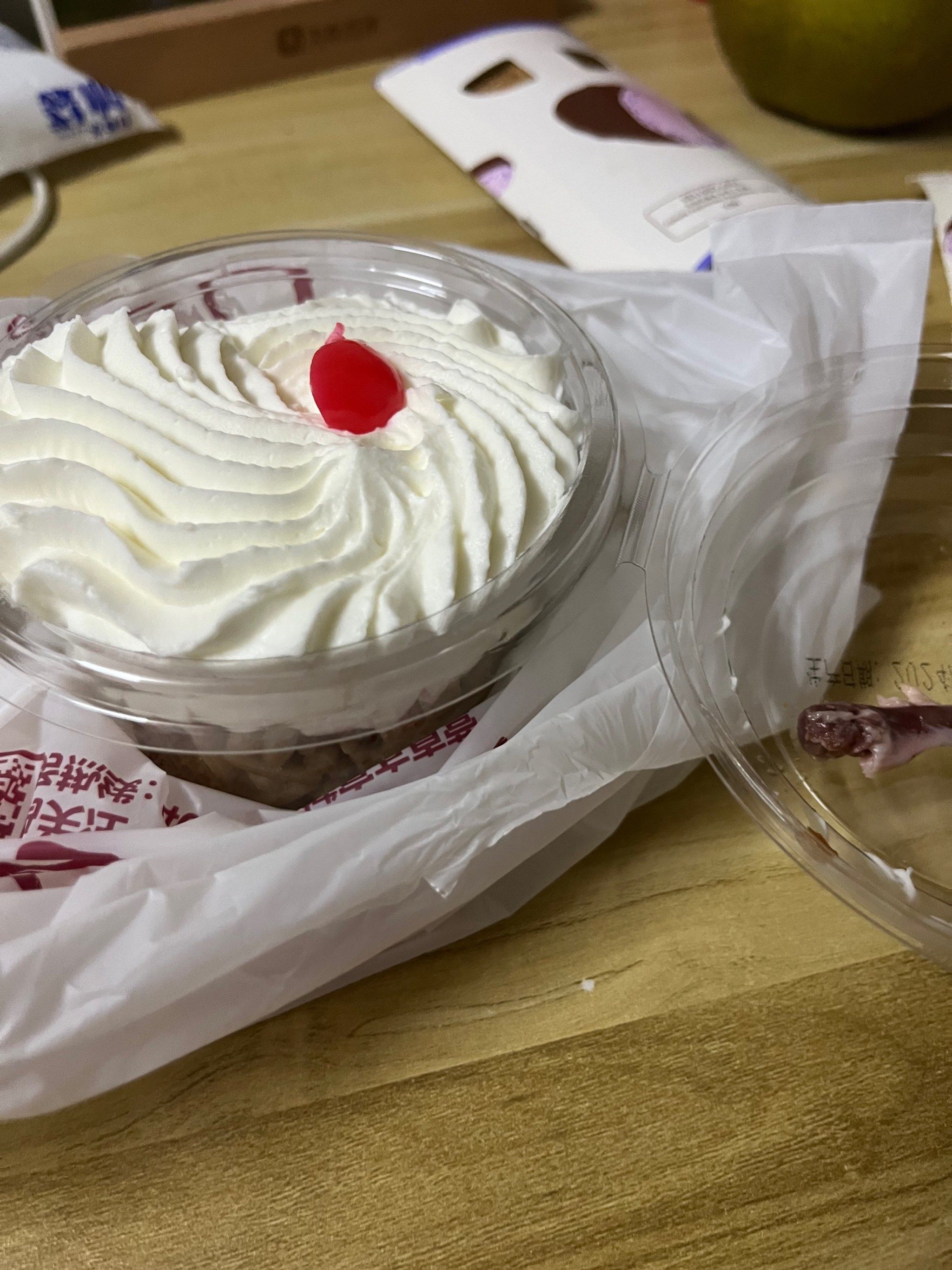 集拼图记生活
红宝石栗子蛋糕吃起来