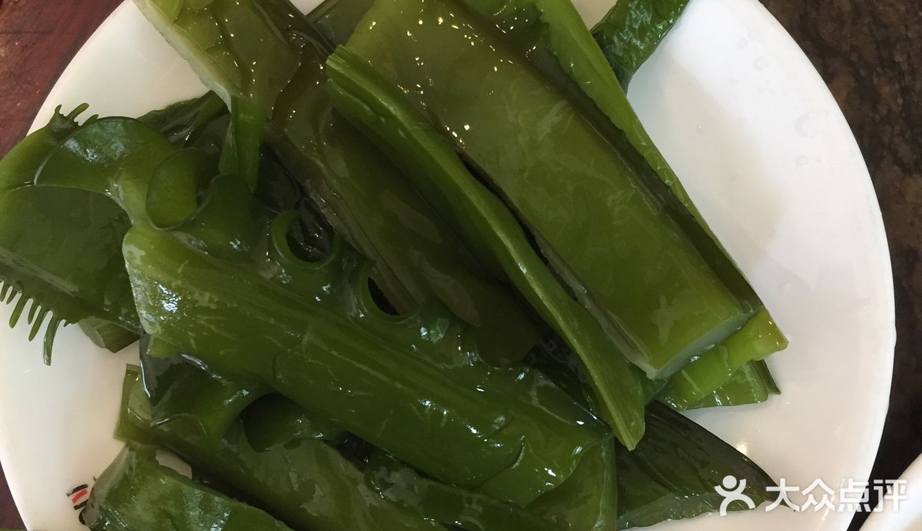 到店外面看到外面环境真的不是很想去，到了店内环境也不咋