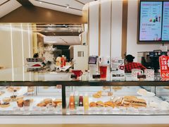 面包甜点陈列柜-Tims天好咖啡·贝果(东方广场店)