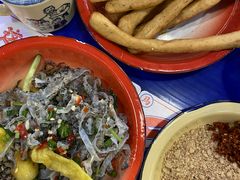 -马路边边串串香(苗栗路店)