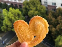 蝴蝶酥-上海哈尔滨食品厂(汇联商厦店)