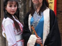 -九月鹰飞汉服摄影工作室