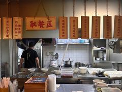 -呷佬·长沙手工米粉(金沙江路店)