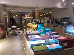 -顶东面包花园·生日蛋糕(世博店)