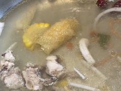 -喃喃椰·糟粕醋·椰子鸡火锅(七堡花园店)