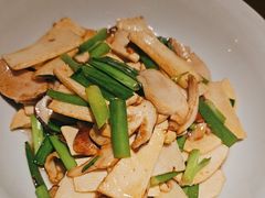 -吃饭皇帝大土家民族菜(正大广场店)