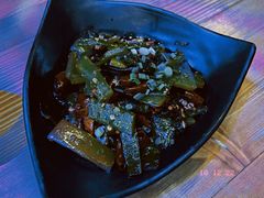 -临界音乐酒馆·小龙虾·江湖菜(华熙LIVE·鱼洞店)
