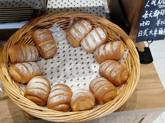 -沁屋面包店(人民东路店)