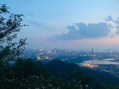 -紫金山山顶公园